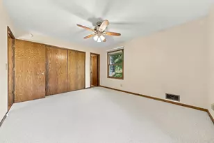 2749 Hilltop Ct, North Saint Paul, MN 55109 - Photo 21