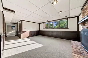 2749 Hilltop Ct, North Saint Paul, MN 55109 - Photo 33
