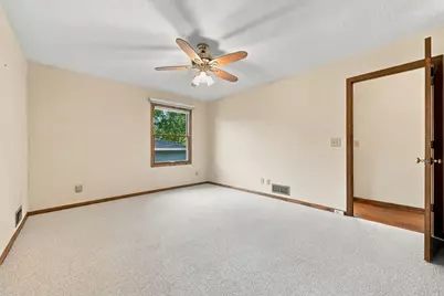 2749 Hilltop Court, North Saint Paul, MN 55109 - Photo 19