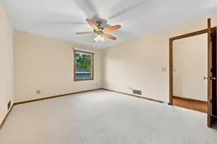 2749 Hilltop Ct, North Saint Paul, MN 55109 - Photo 19