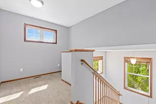 1802 Colonial Ln, Chanhassen, MN 55317 - Photo 15