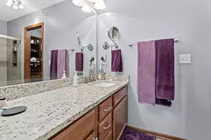 1802 Colonial Ln, Chanhassen, MN 55317 - Photo 17