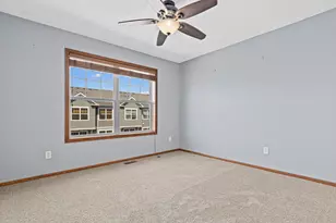 1802 Colonial Ln, Chanhassen, MN 55317 - Photo 19