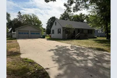 413 S Donnelly Avenue, Litchfield, MN 55355 - Photo 1