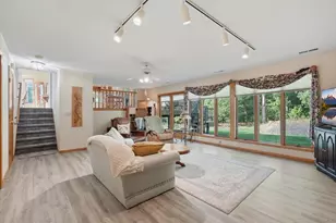 1579 Mary St N, Maplewood, MN 55119 - Photo 11