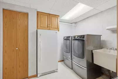 1579 Mary Street N, Maplewood, MN 55119 - Photo 21