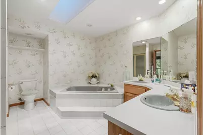 1579 Mary Street N, Maplewood, MN 55119 - Photo 17