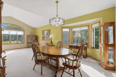 1579 Mary Street N, Maplewood, MN 55119 - Photo 9