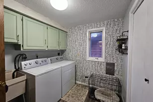 509 12th St NW, Chisholm, MN 55719 - Photo 25