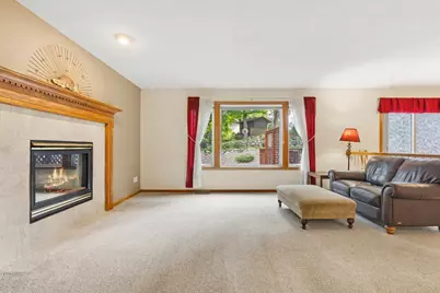 8549 Woodland Curve, Saint Bonifacius, MN 55375 - Photo 11
