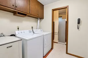 1610 Woodhaven Pl, Owatonna, MN 55060 - Photo 39