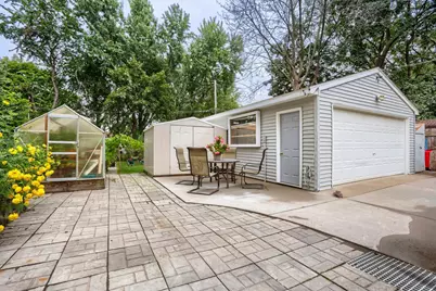 303 Page Street W, Saint Paul, MN 55107 - Photo 23