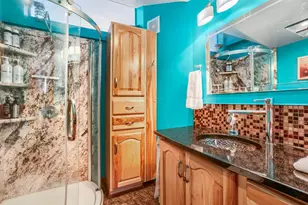 303 Page St W, Saint Paul, MN 55107 - Photo 17