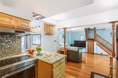 303 Page Street W, Saint Paul, MN 55107 - Photo 9