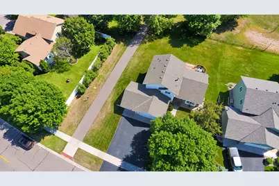 9024 Regent Parkway, Brooklyn Park, MN 55443 - Photo 25