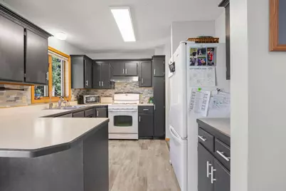 132 Stuart Drive, Jordan, MN 55352 - Photo 5