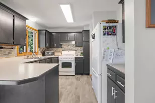 132 Stuart Dr, Jordan, MN 55352 - Photo 5