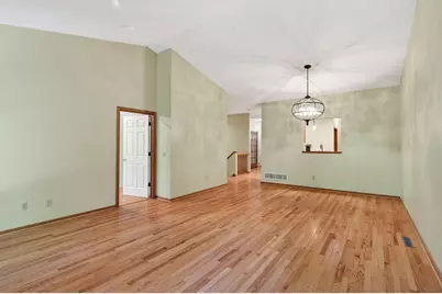 370 Mendota Road W, West Saint Paul, MN 55118 - Photo 27
