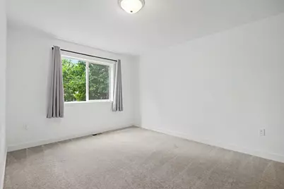953 Wilson Avenue, Saint Paul, MN 55106 - Photo 13