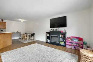 336 Gironde Ct, Woodbury, MN 55125 - Photo 3