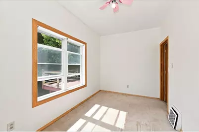 316 W Owatonna Street, Duluth, MN 55803 - Photo 13