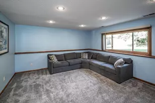 14512 Hollow Park Ct, Burnsville, MN 55306 - Photo 23