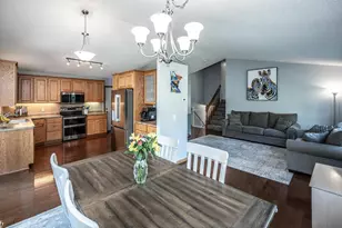 14512 Hollow Park Ct, Burnsville, MN 55306 - Photo 11
