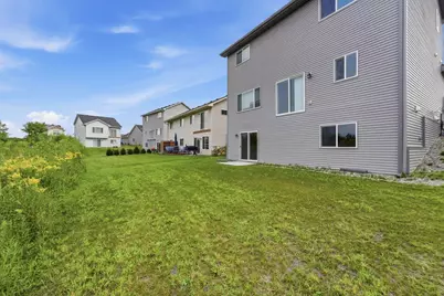 977 45th Avenue NE, Saint Cloud, MN 56304 - Photo 7