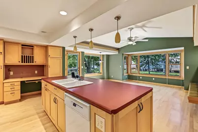 7220 W Shore Drive, Edina, MN 55435 - Photo 9