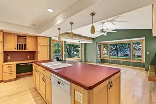 7220 W Shore Dr, Edina, MN 55435 - Photo 9