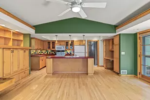 7220 W Shore Dr, Edina, MN 55435 - Photo 3