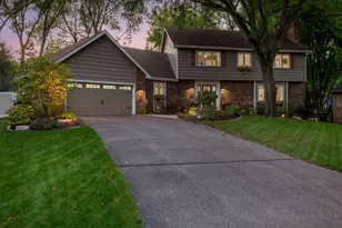 8722 Sandro Rd, Bloomington, MN 55438 - Photo 5