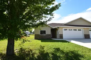 331 5th Ave NE, Mazeppa, MN 55956 - Photo 1