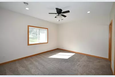 331 5th Avenue NE, Mazeppa, MN 55956 - Photo 23
