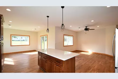 331 5th Avenue NE, Mazeppa, MN 55956 - Photo 5