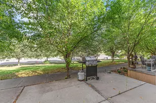 7413 Zane Ave N, Brooklyn Park, MN 55443 - Photo 37