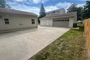 215 Central Ave, Breckenridge, MN 56520 - Photo 27