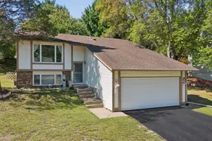 6242 Whispering Oaks Dr, Eden Prairie, MN 55346 - Photo 1