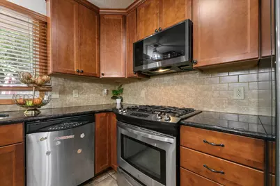 6242 Whispering Oaks Drive, Eden Prairie, MN 55346 - Photo 9