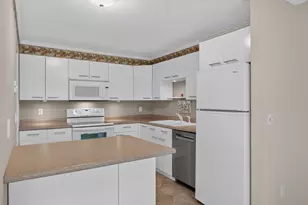 14358 Fairway Dr, Eden Prairie, MN 55344 - Photo 11
