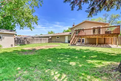 409 Oakway, Moorhead, MN 56560 - Photo 49
