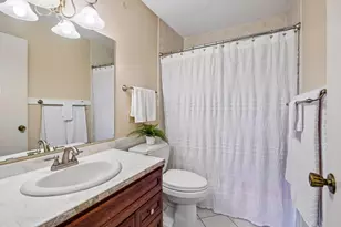 215 Barry Ave S, Wayzata, MN 55391 - Photo 17