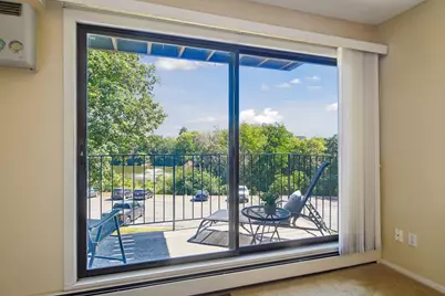 215 Barry Avenue S #217, Wayzata, MN 55391 - Photo 5