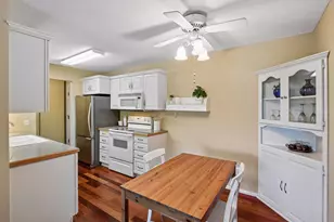 215 Barry Ave S, Wayzata, MN 55391 - Photo 7