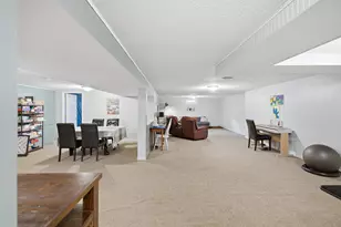 403 9th Ave SW, Wells, MN 56097 - Photo 41