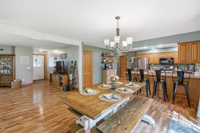 403 9th Avenue SW, Wells, MN 56097 - Photo 17