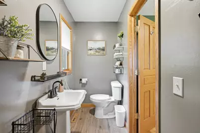 403 9th Avenue SW, Wells, MN 56097 - Photo 27