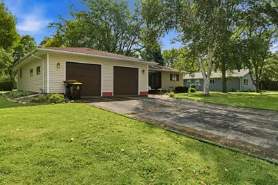 403 9th Avenue SW, Wells, MN 56097 - Photo 7