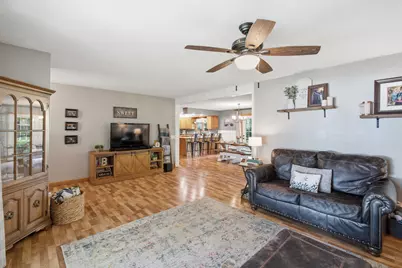 403 9th Avenue SW, Wells, MN 56097 - Photo 15