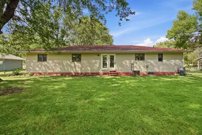 403 9th Avenue SW, Wells, MN 56097 - Photo 11